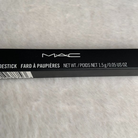 Mac Cosmetics Shadestick in TAUPOGRAPHIC - Picture 4 of 11